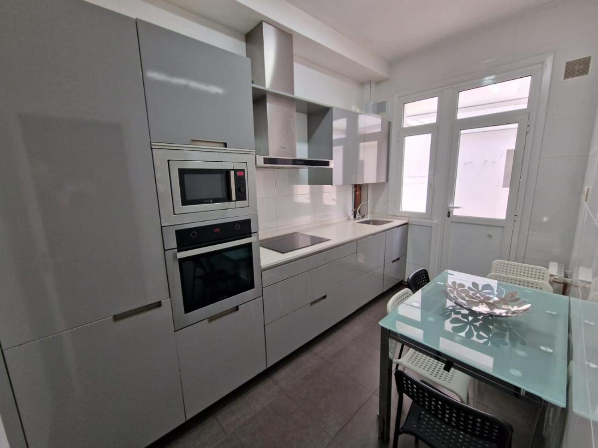 Apartamento Amplio y céntrico piso con patio. A Coruña Exterior foto